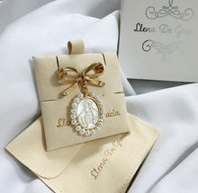 Load image into Gallery viewer, Virgin Mary Bow Pin – Gold-Plated with Mother-of-Pearl Medal & Natural Pearls