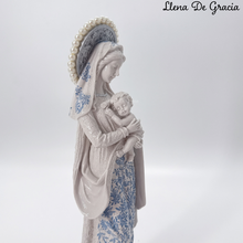 Load image into Gallery viewer, Our Lady of Good Health Statue - Lily design
