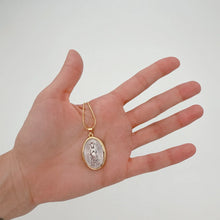 Load image into Gallery viewer, Chain with Virgin of Fatima Medallion
