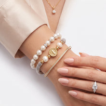 Load image into Gallery viewer, Saint Benedict Camelia Bracelet | Llena de Gracia
