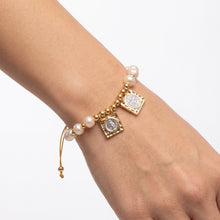 Load image into Gallery viewer, Gold Scapular Bracelet | Llena de Gracia
