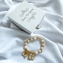 Load image into Gallery viewer, Scapular Bracelet – Miyuki technique
