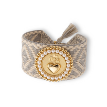 Load image into Gallery viewer, Holy Heart Bracelet | Llena de Gracia

