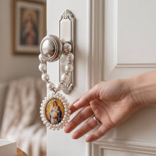 Cargar imagen en el visor de la galería, Our Lady of Sweet Expectation Home Blessing — detail 2
