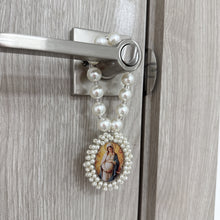 Cargar imagen en el visor de la galería, Our Lady of Sweet Expectation Home Blessing — detail 3
