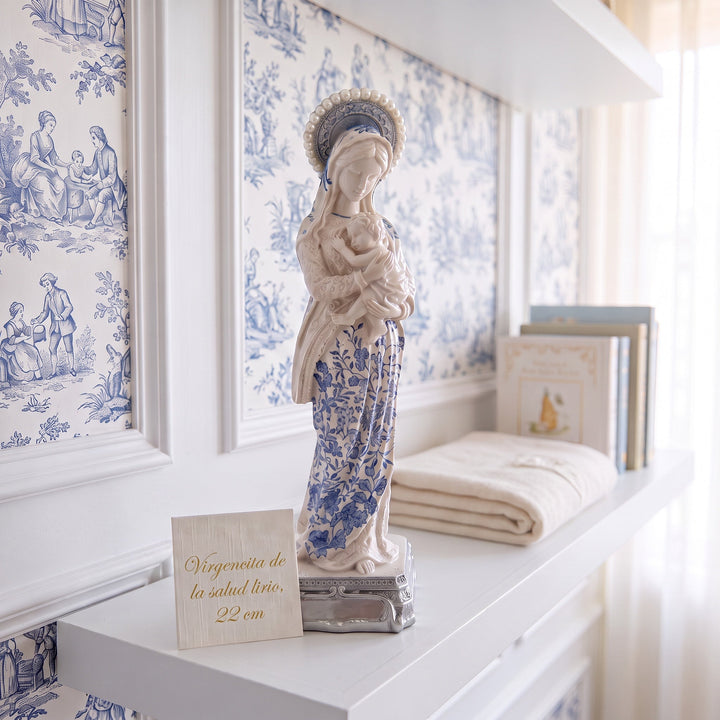 Our Lady of Health, Lily | Llena de Gracia